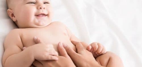 Warsztaty z masażu Shantala dla noworodków i niemowląt.